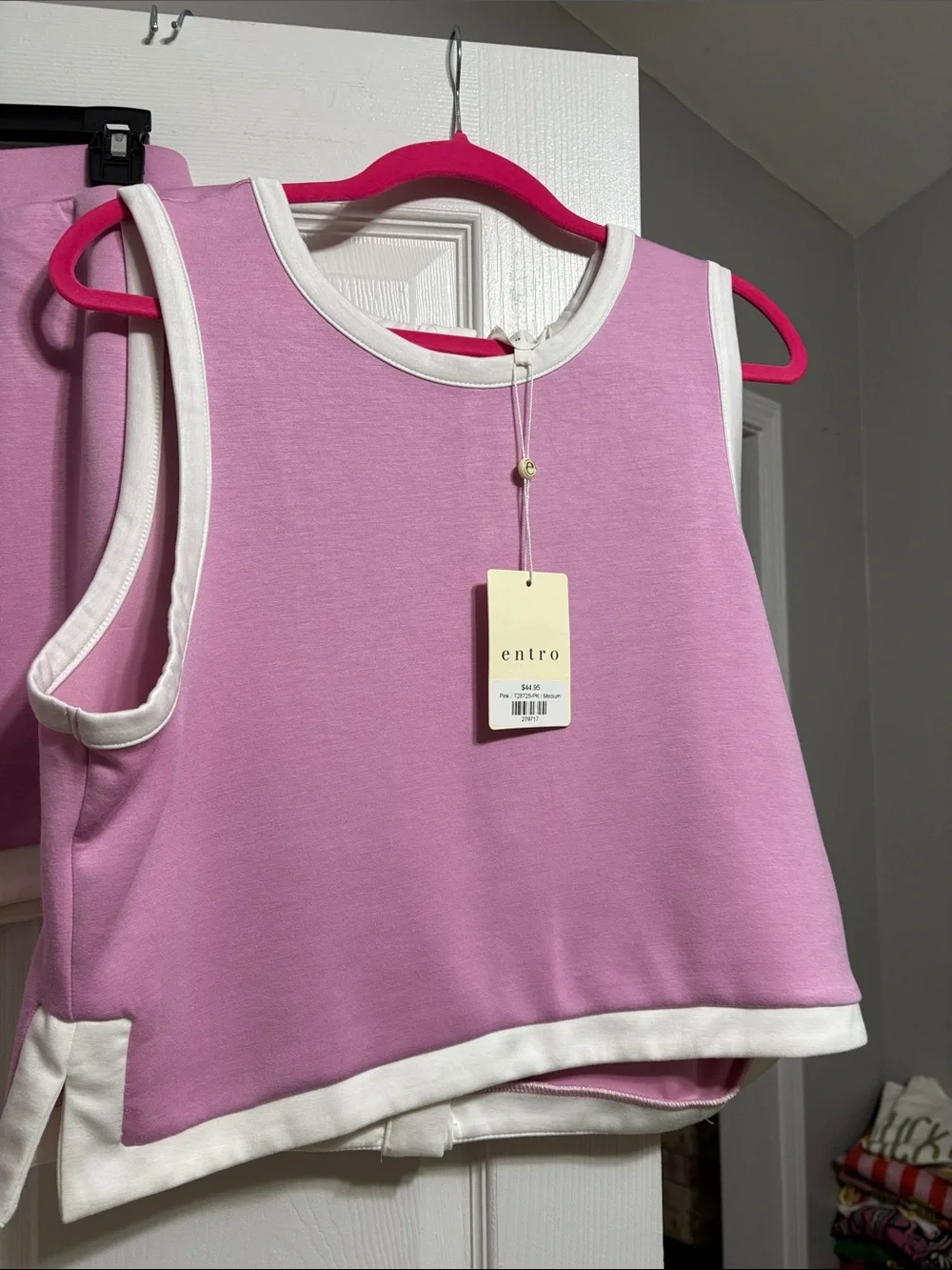 entro Pink Cropped Tank, pants and skort set with White Trim - Picture 2 of 16